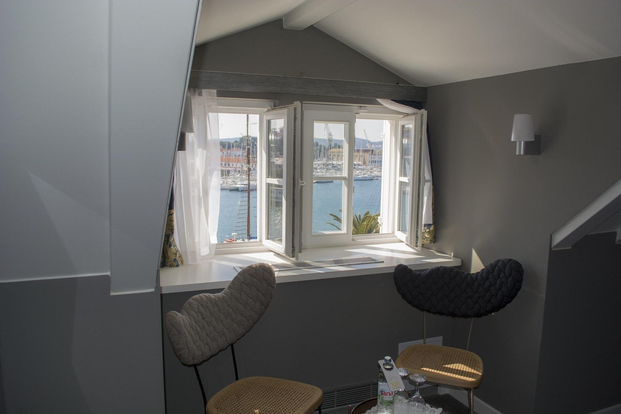 XII Century Heritage Hotel Trogir Extérieur photo
