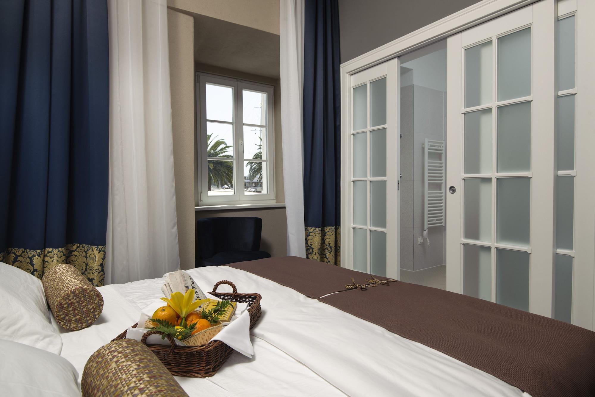 XII Century Heritage Hotel Trogir Extérieur photo