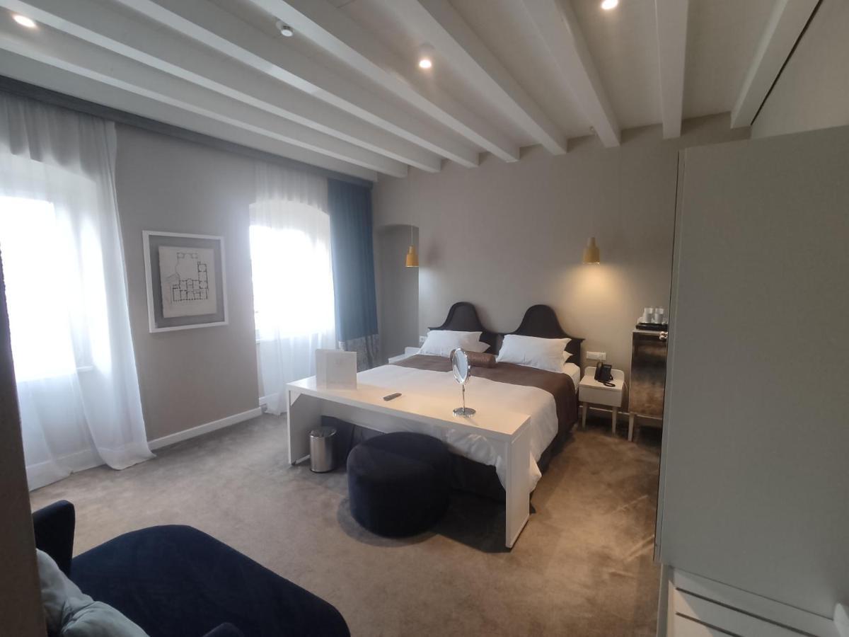 XII Century Heritage Hotel Trogir Extérieur photo