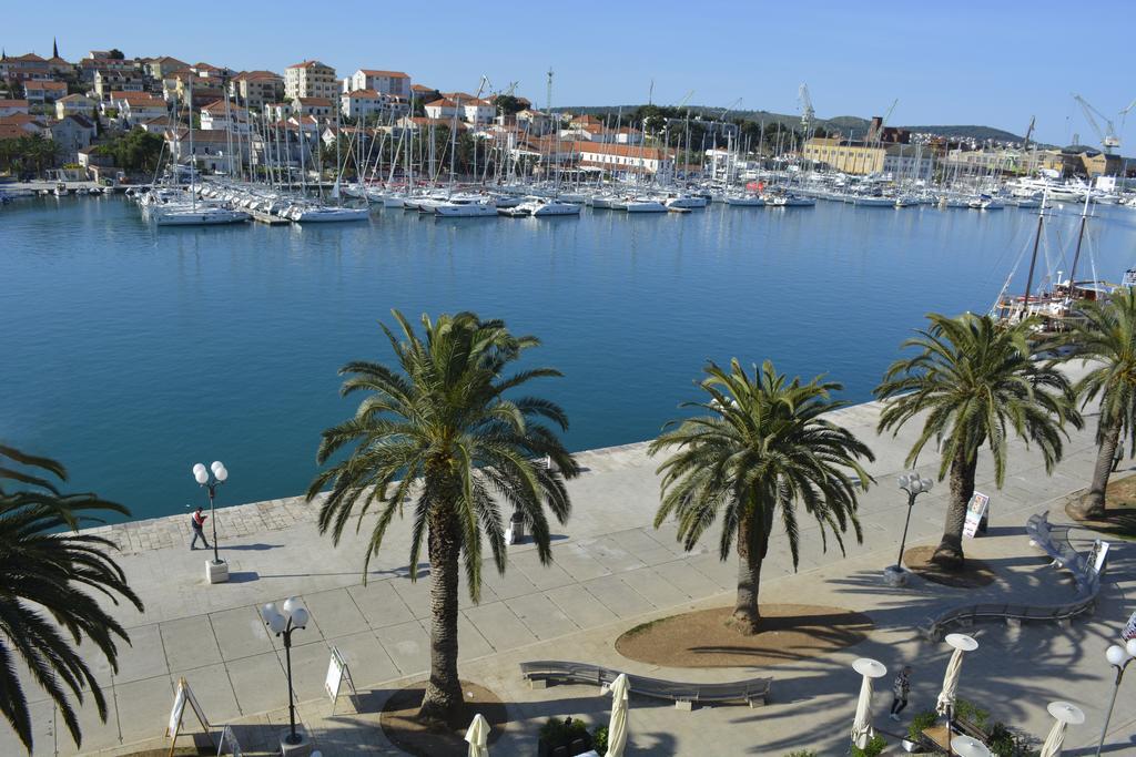 XII Century Heritage Hotel Trogir Extérieur photo